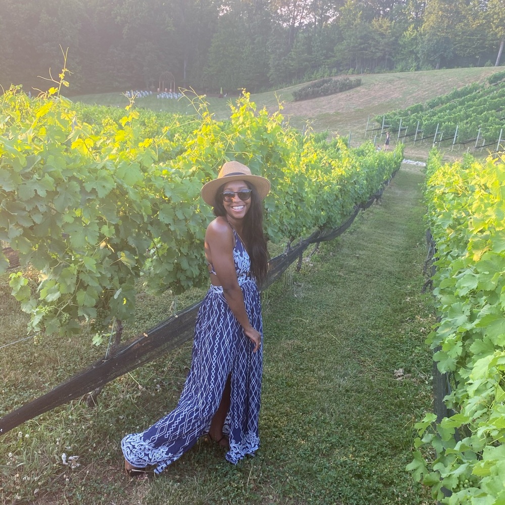 Meet your Posher, D'nesha